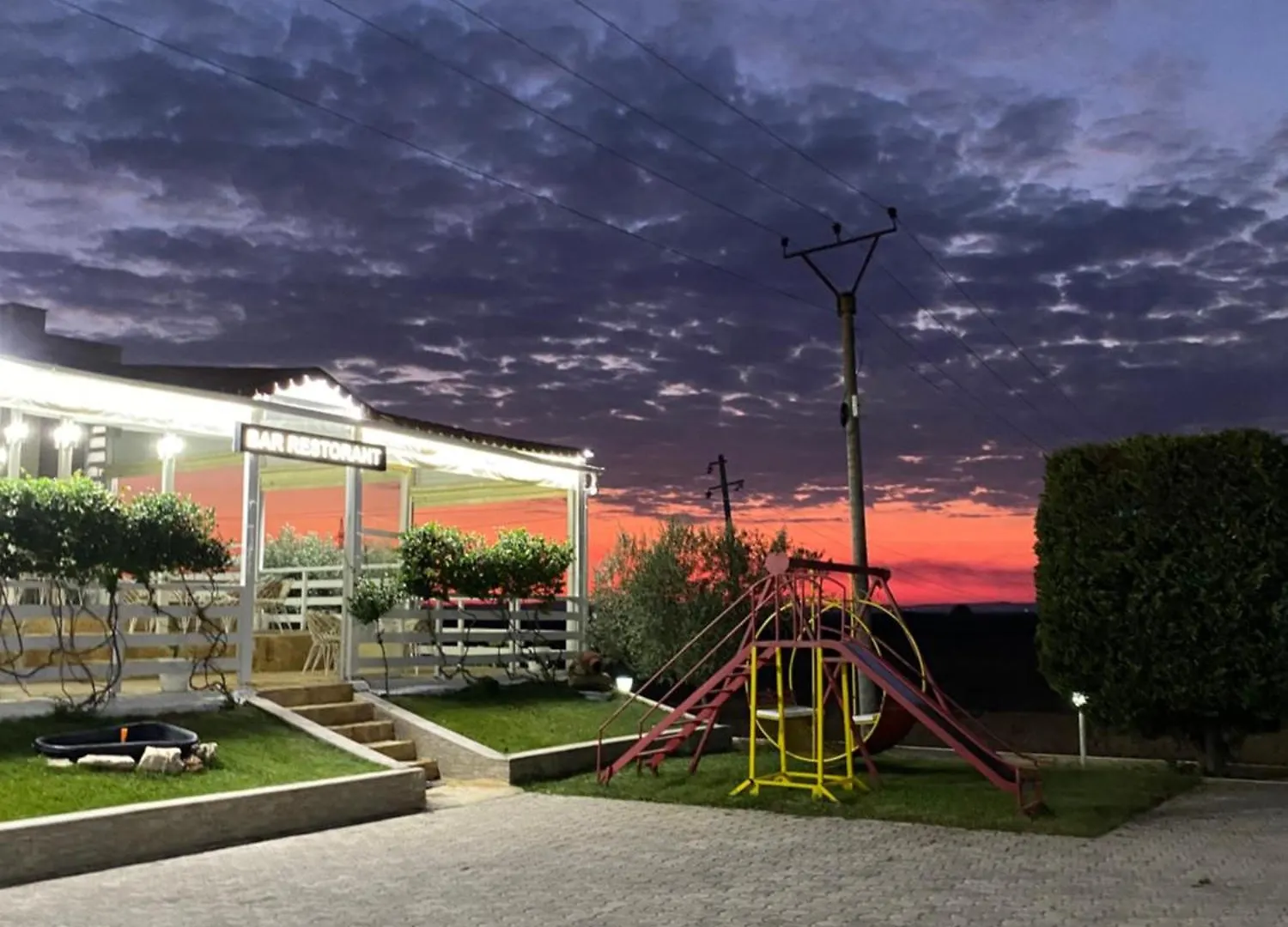 Monte Rei Hotel Lushnjë 알바니아