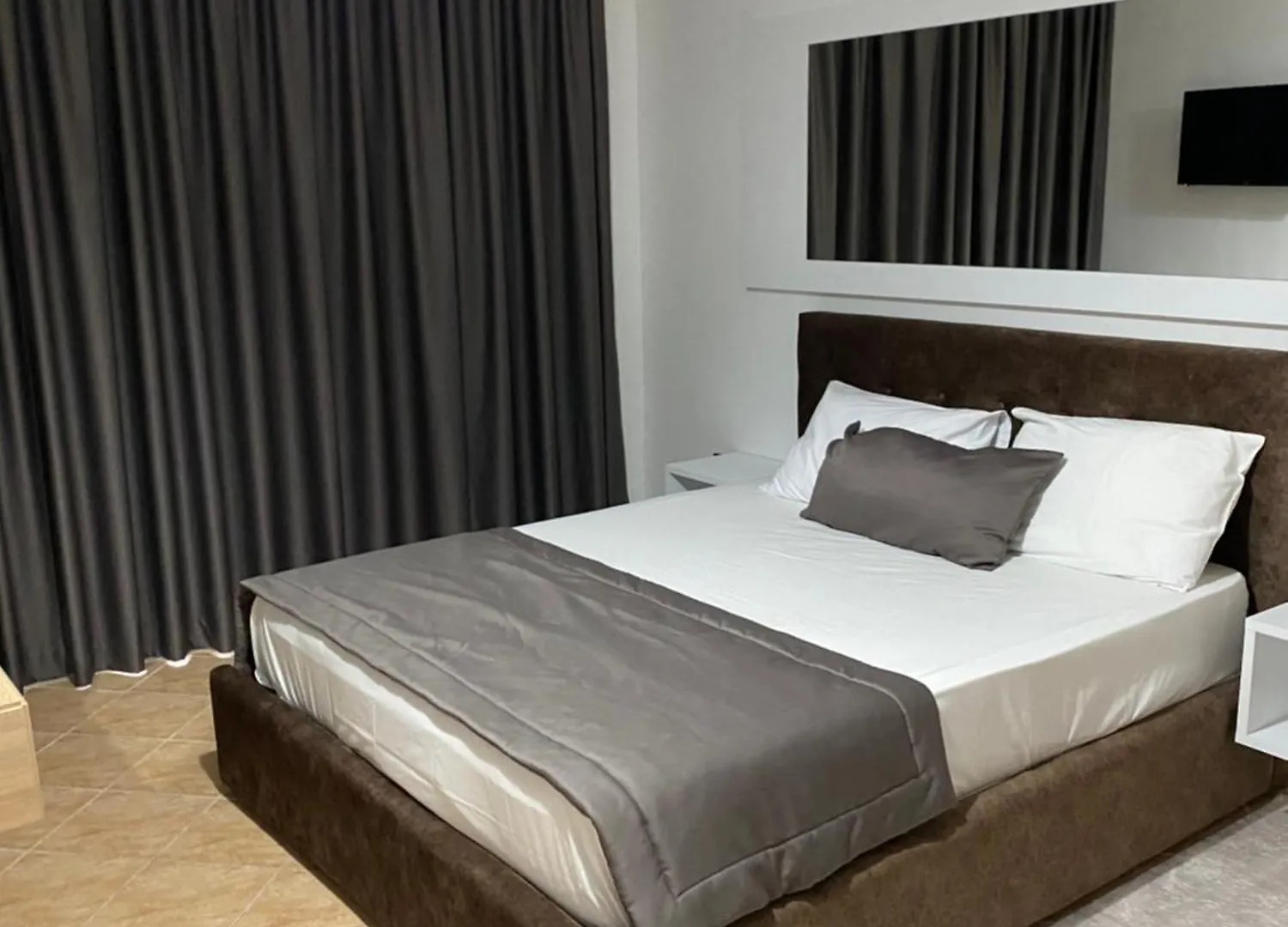 Monte Rei Hotel Lushnjë